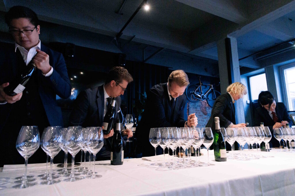 Sommelierkilpailut kehittävät sommelierin ammattitaitoa.